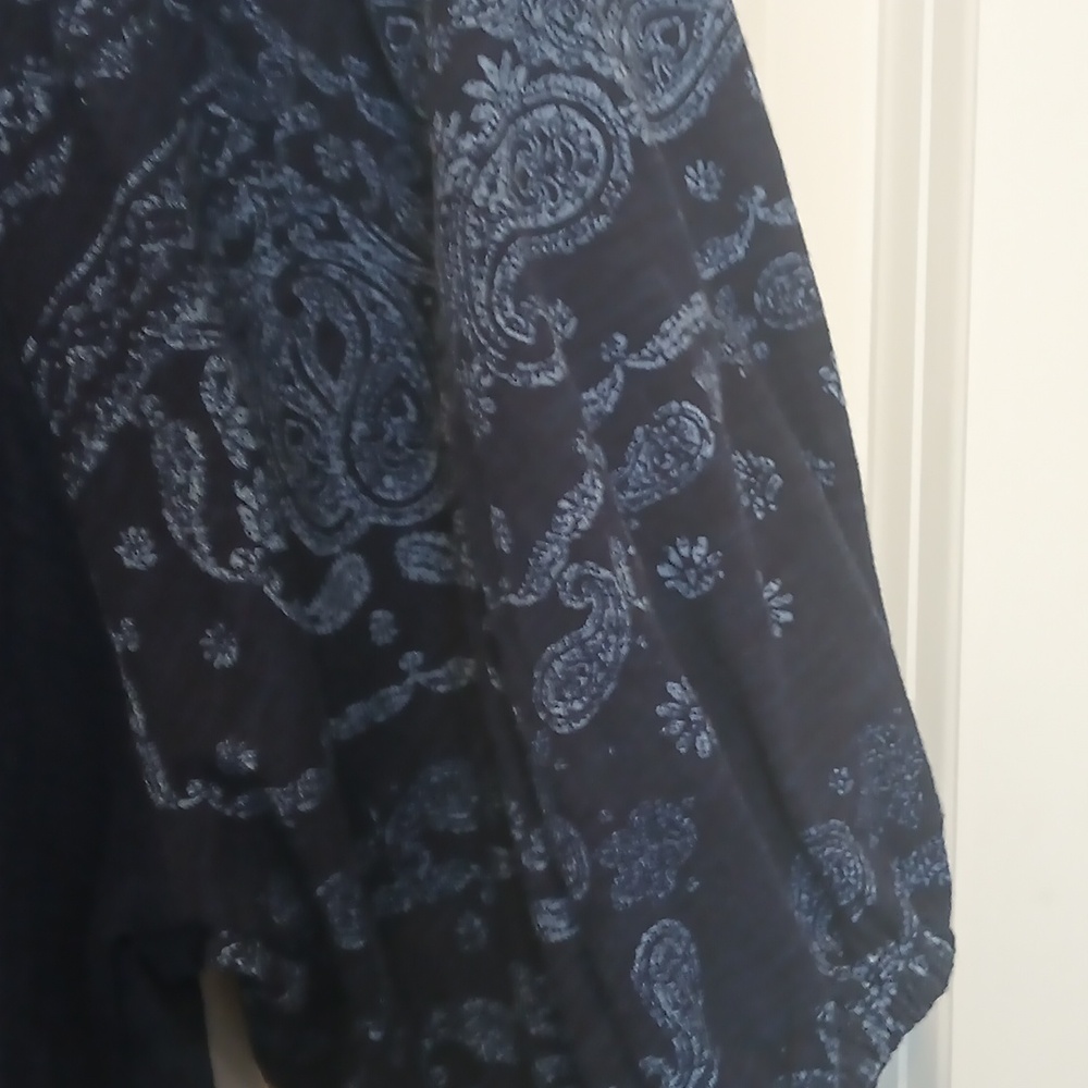 Navy blue top - Picture 2 of 3